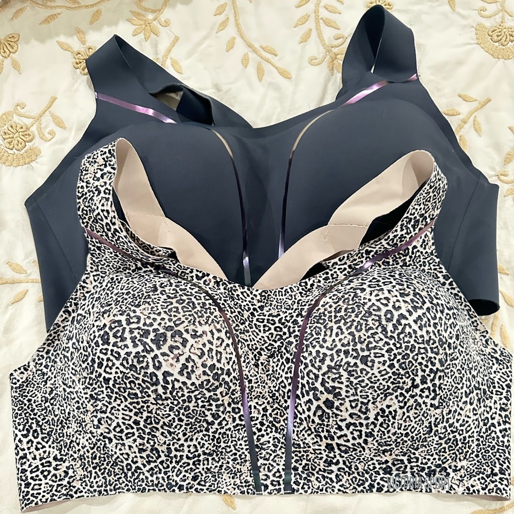 Victoria secret sports bras